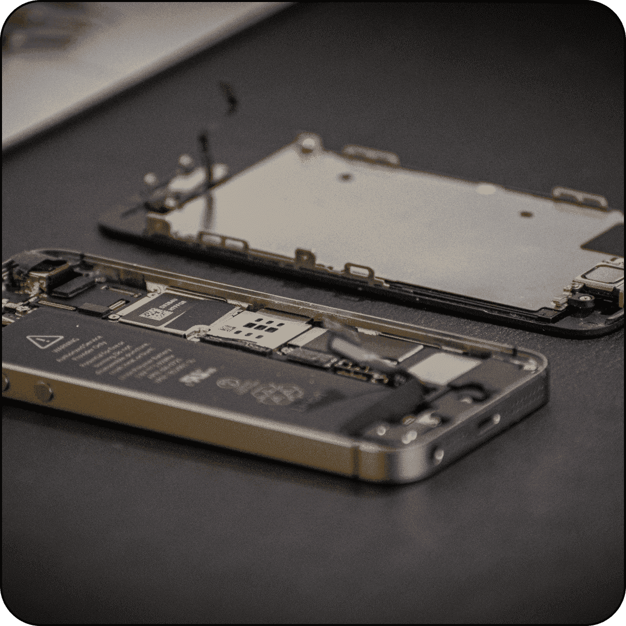 Заміна акумулятора iPhone 14 Pro Max
